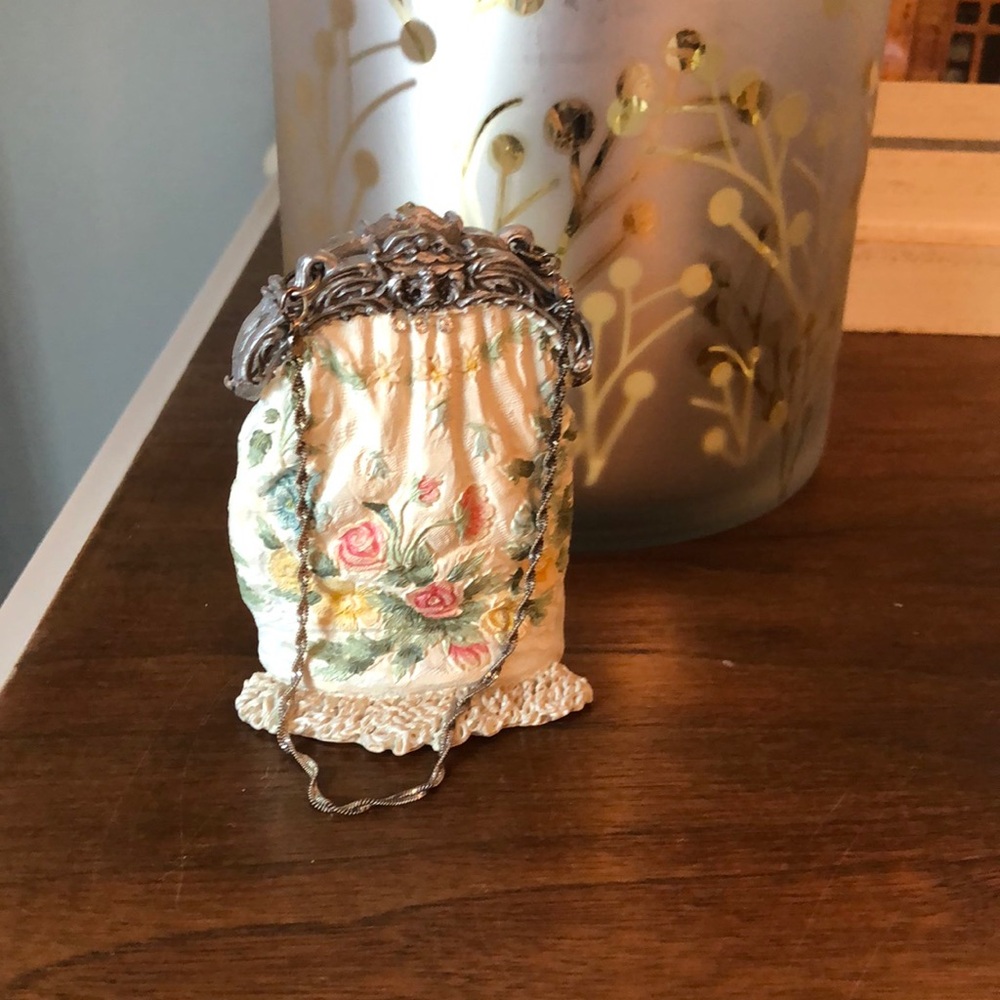 Nostalgia Decor Collectible Handbag.
